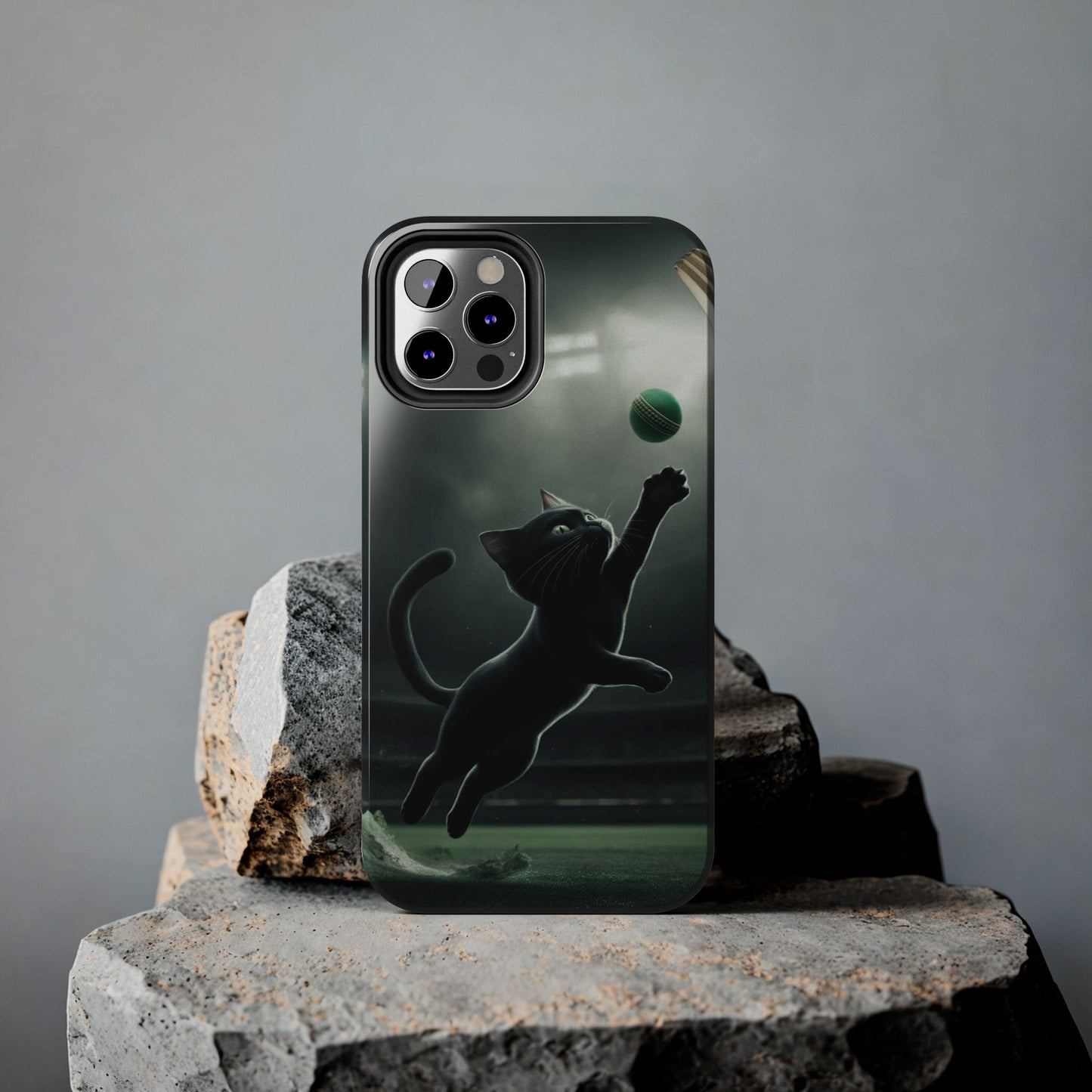 Purr-formance Wireless Charging Support Tough Case.